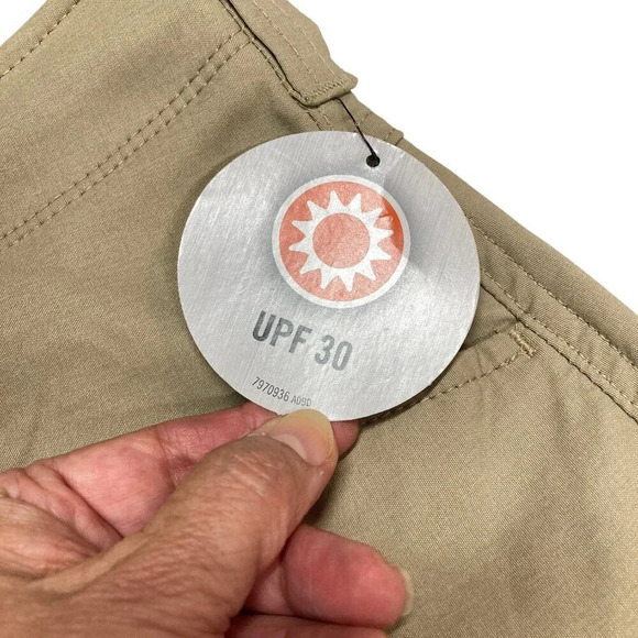 Wrangler Men's Outdoor Shorts, Size 42, Beige,‎ Performance Utility, New w Tags - Picture 5 of 10